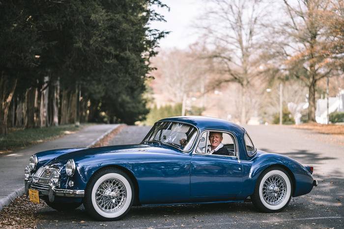 57 MGA_1500_Coupe_Mineral_Blue.jpg