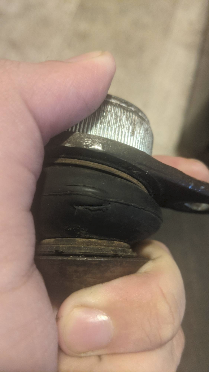 Mechanical Damaged Cut Boot.png