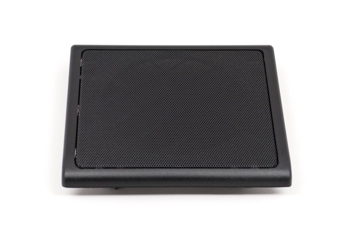 SAK-3213 rear door grille