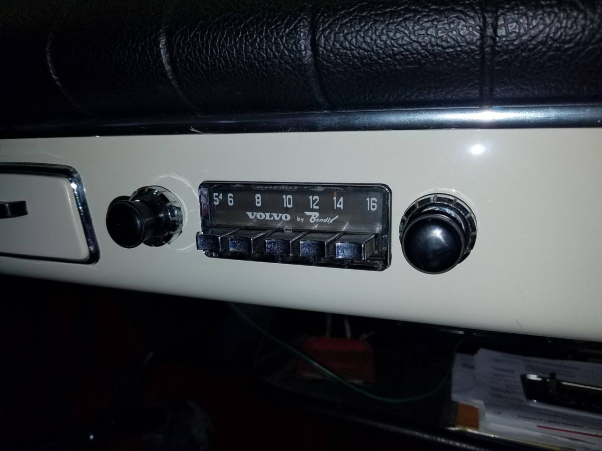 1964_volvo_122s_Bendix.jpg