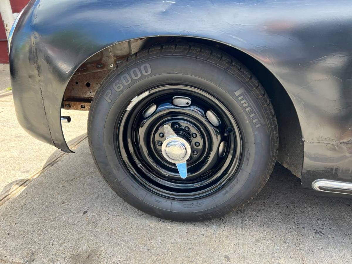 Rudge-Porsche-356 wheels.jpg