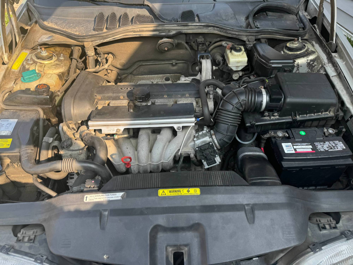 engine bay 2.jpg