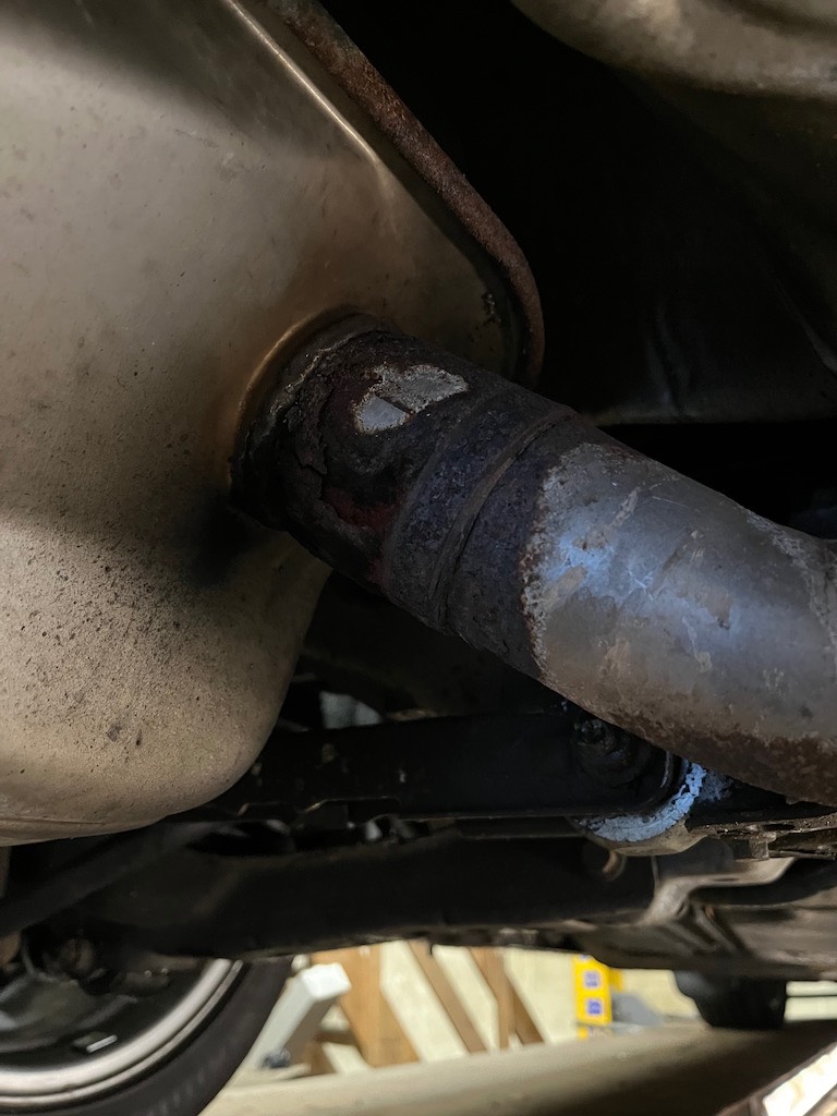 Exhaust old joint.jpeg