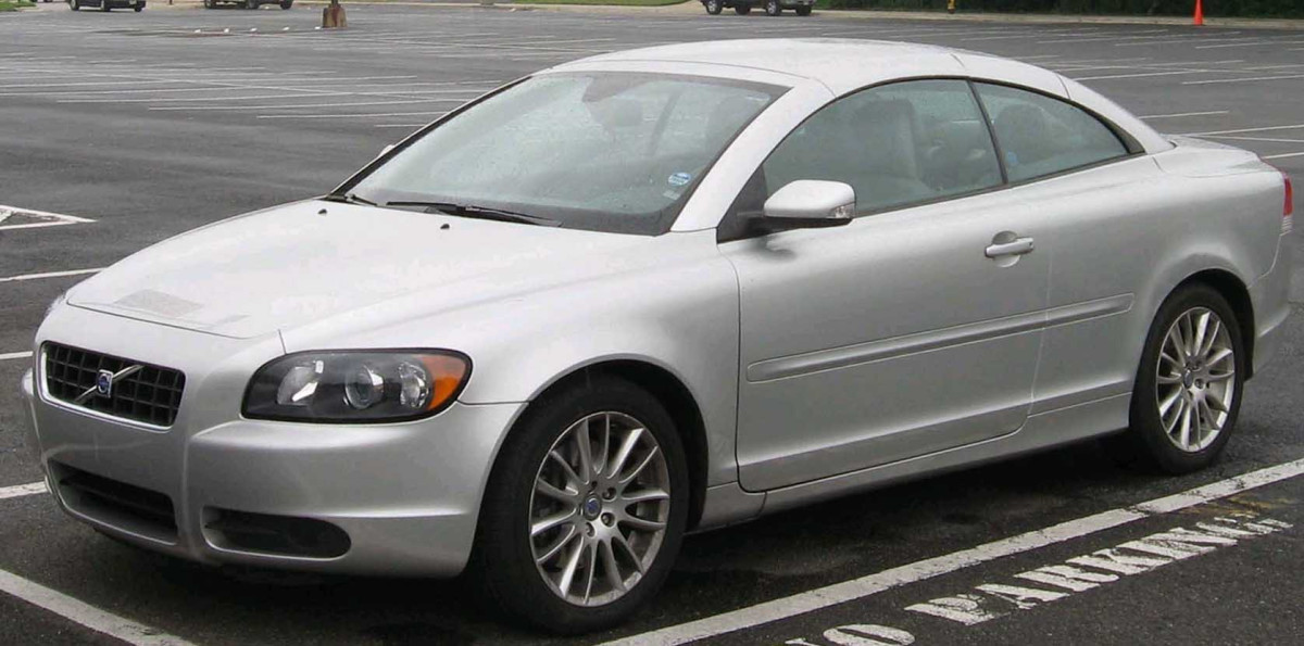 2nd_Volvo_C70.jpg