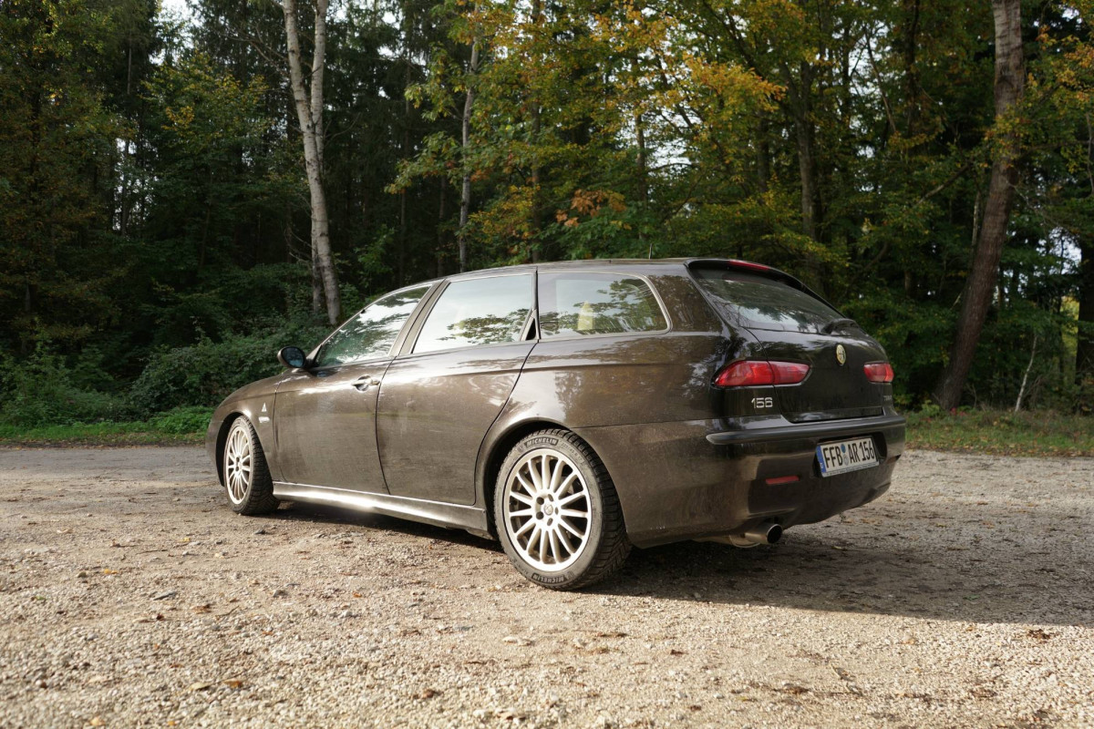 156 Sportwagon LR.JPG