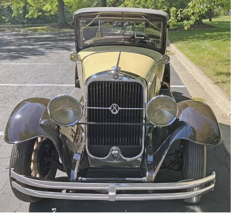 1930 Studebaker Commander 8 Victoria.jpeg