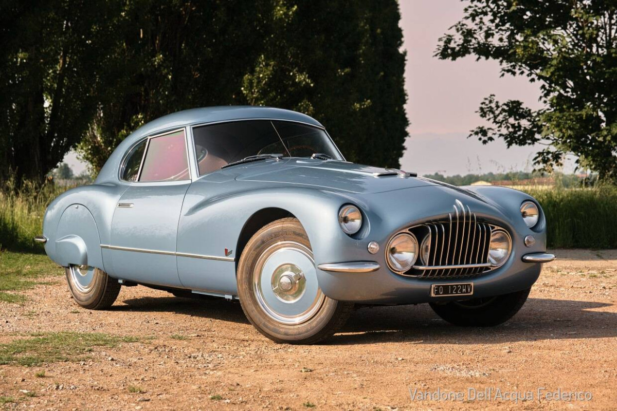 What a beauty - and frenched headlights.jpg