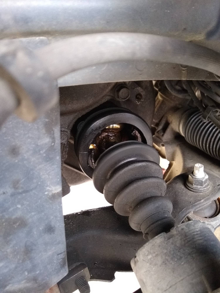 Inner Driver's CV Boot.jpg