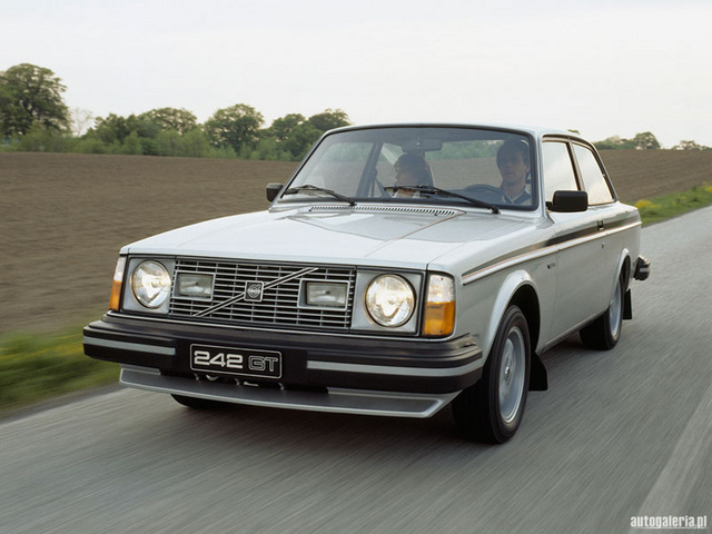 volvo_242_gt_1980_01_s.sized.jpg