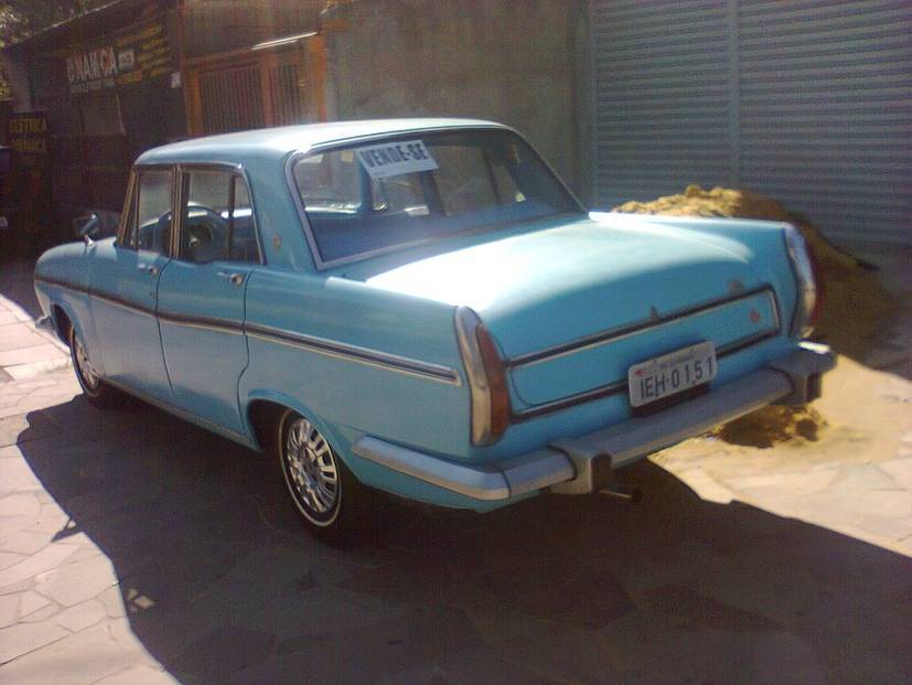 Robin's egg blue.jpg