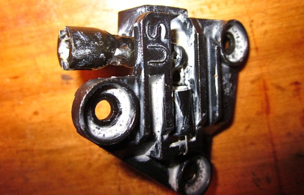 Latch mechanism after reassembly.