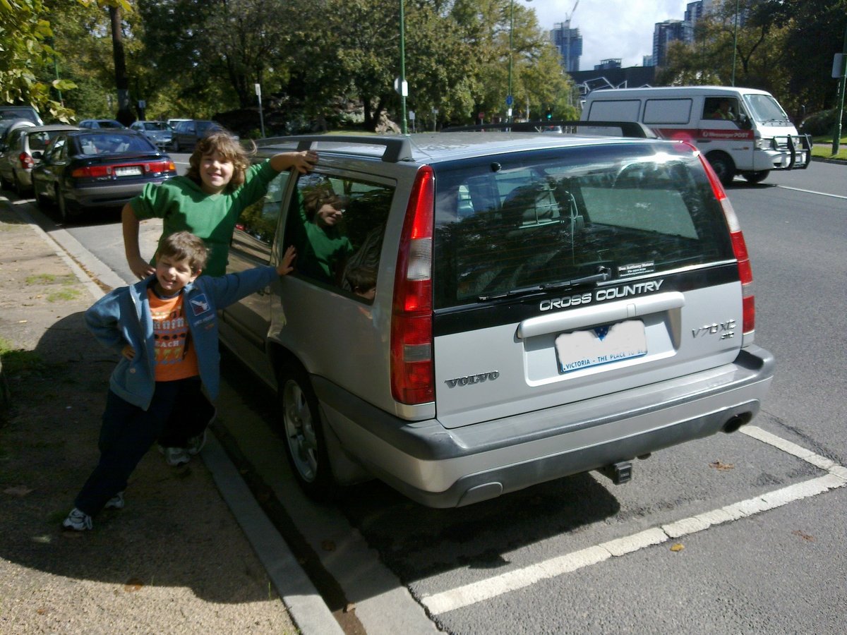 Kids Love my Volvo too.