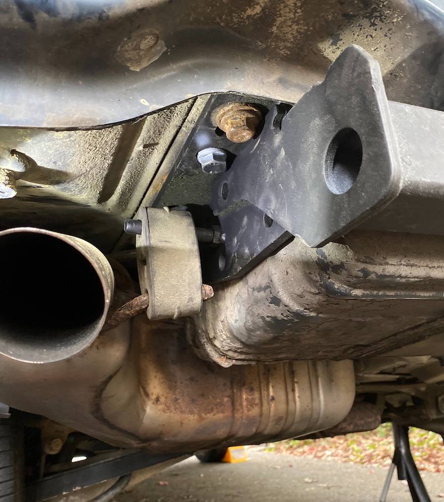 receiver-installed-w-muffler-supported.JPG