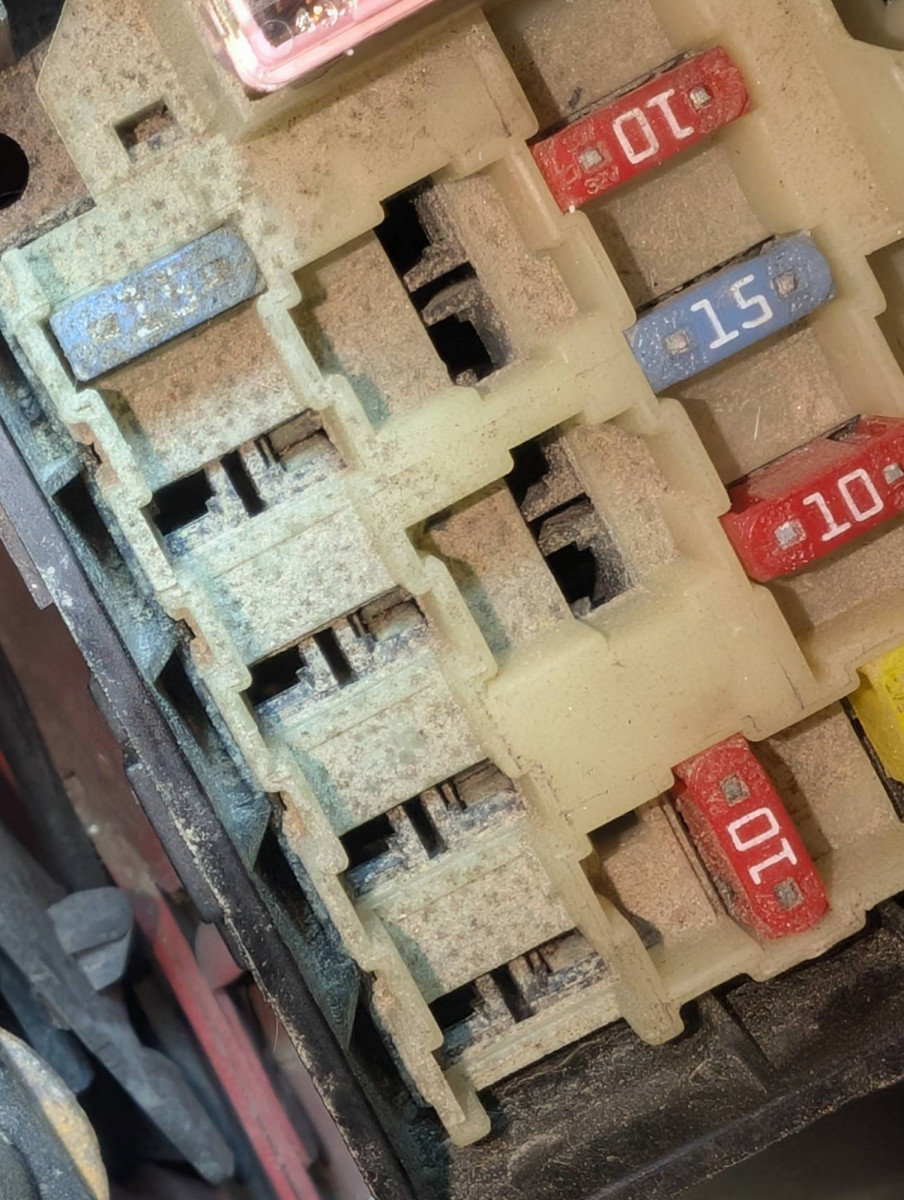 Fuse area of main fuse box