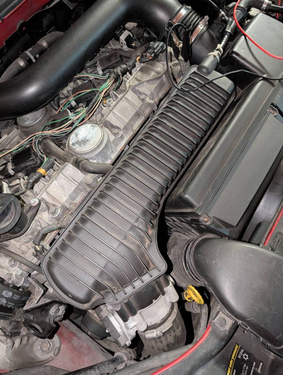 P1 intake plenum