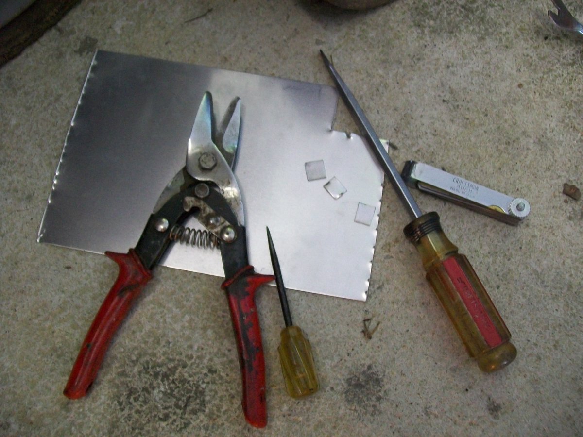 TOOLS-MATERIALS.jpg