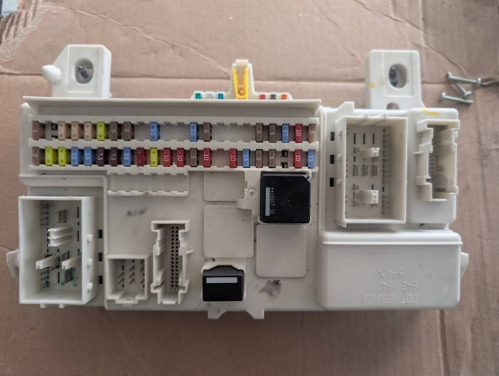 PXL_20250712_225304220.RAW-01.COVER (Medium).jpg