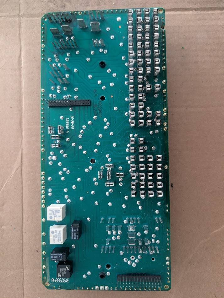 PXL_20250712_211428660.RAW-01.COVER (Medium).jpg