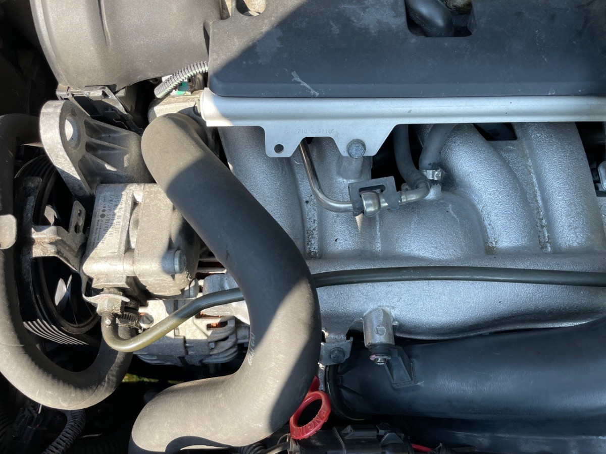 the s60 engine bay and alternator