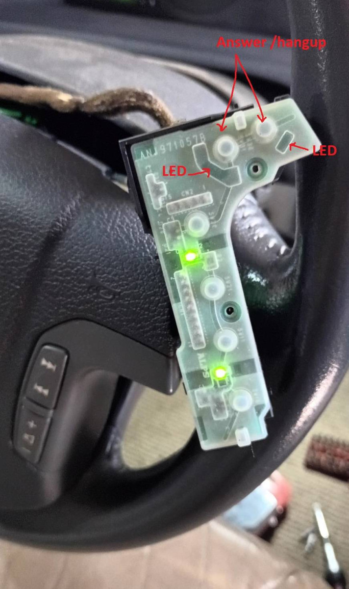steering wheel hidden buttons
