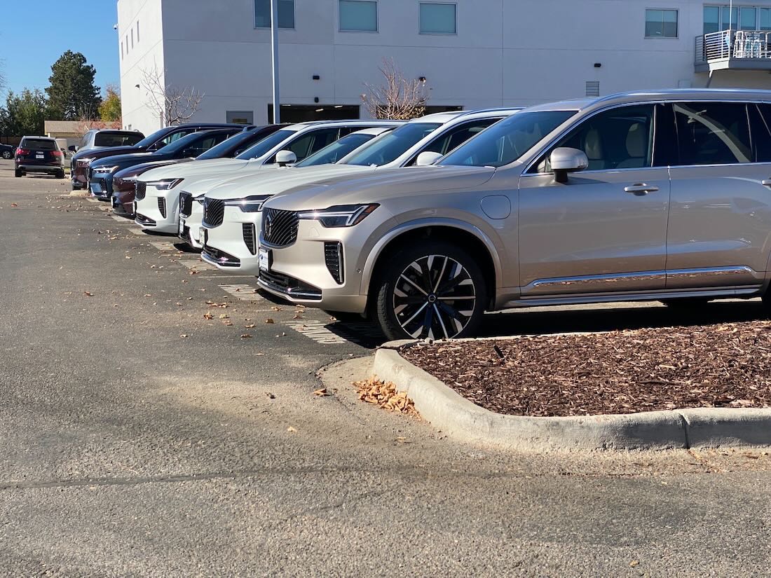 XC90s in the lot