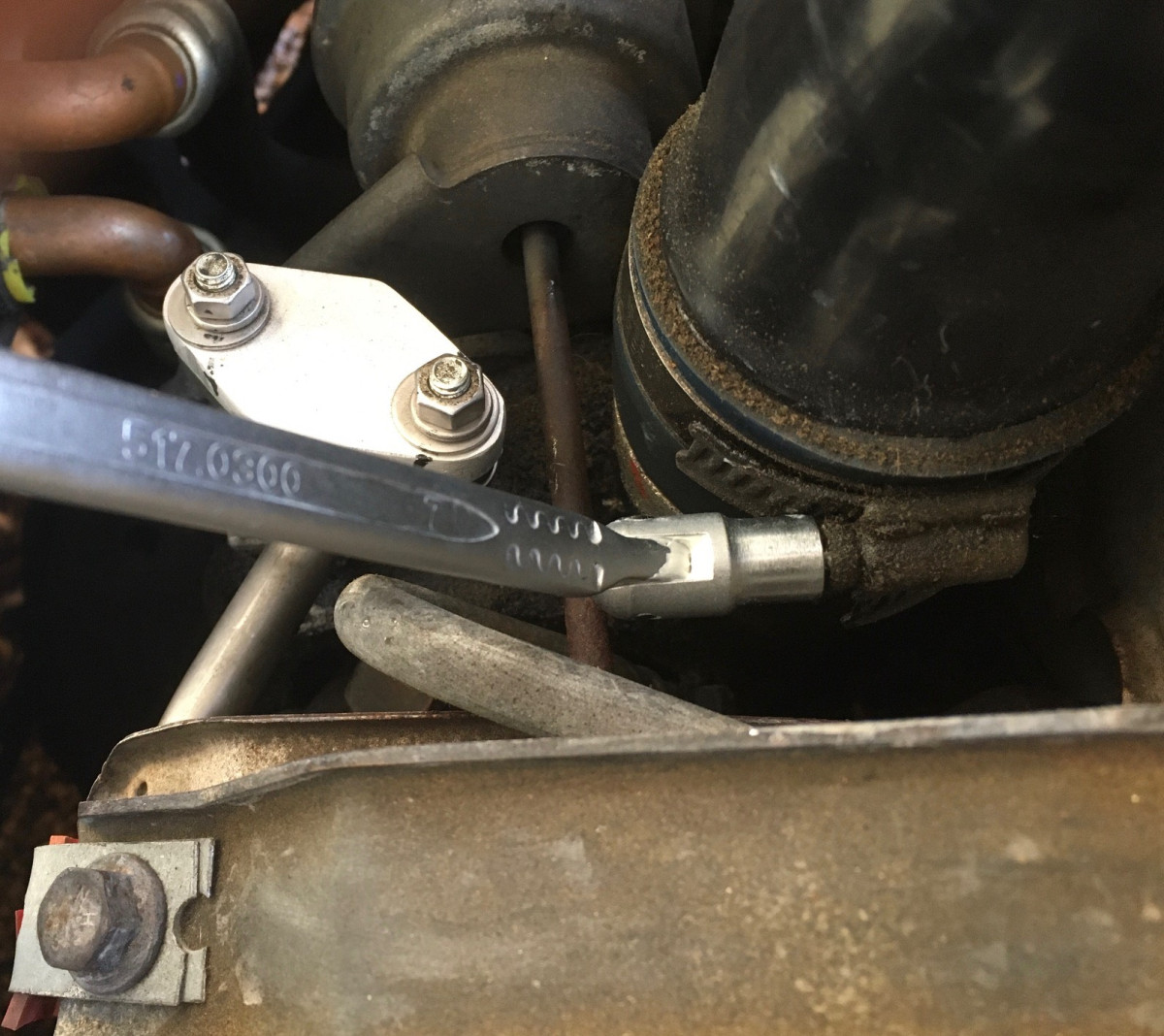 upper clamp on turbo hose