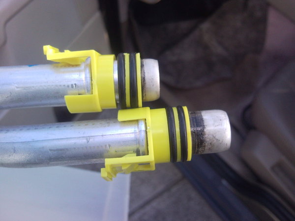 Pic 9 Place the clips/seals on the heater pipes