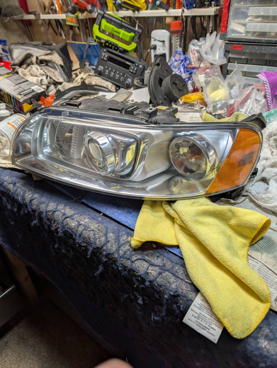 Headlight polish completed