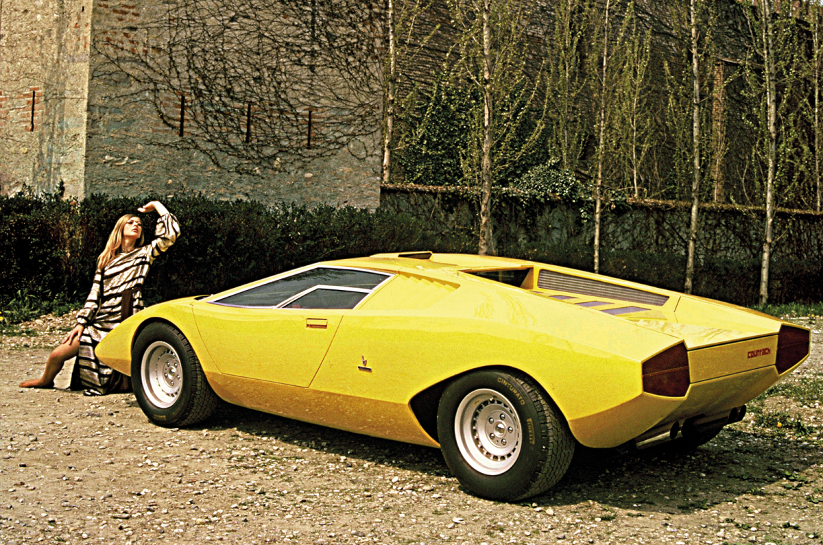Classic & Sports Car – Out of the ordinary – 50 years of the Lamborghini Countach – 37.png