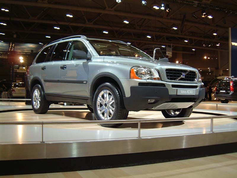 Volvo XC90 1 - via Wikimedia commons, credit to Autoforum / CC BY-SA (http://creativecommons.org/licenses/by-sa/3.0/)