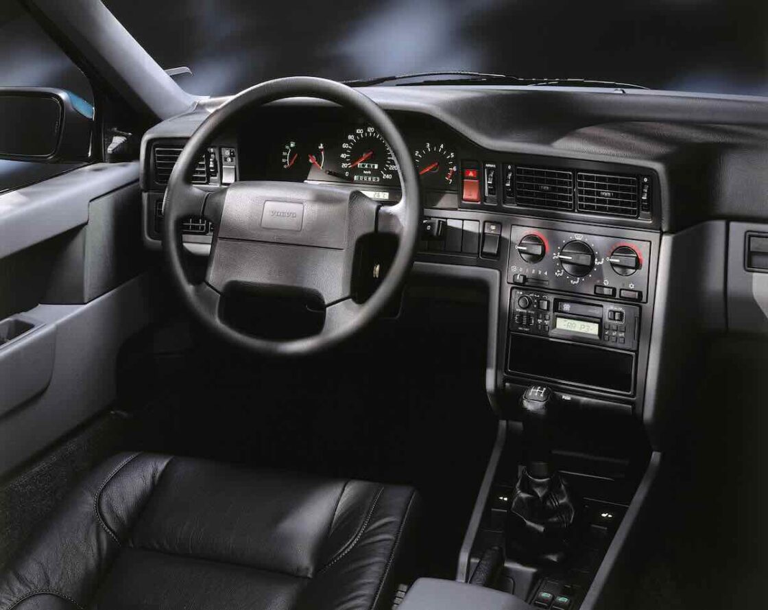 Volvo 850 Interior -  Images, 850, 850 dash, Volvo 850, 5-speed, Interior, Historical, manual transmission