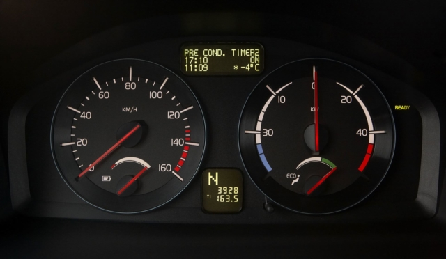 Volvo C30 -  EV, Guage cluster, interior, spedometer, tachometer