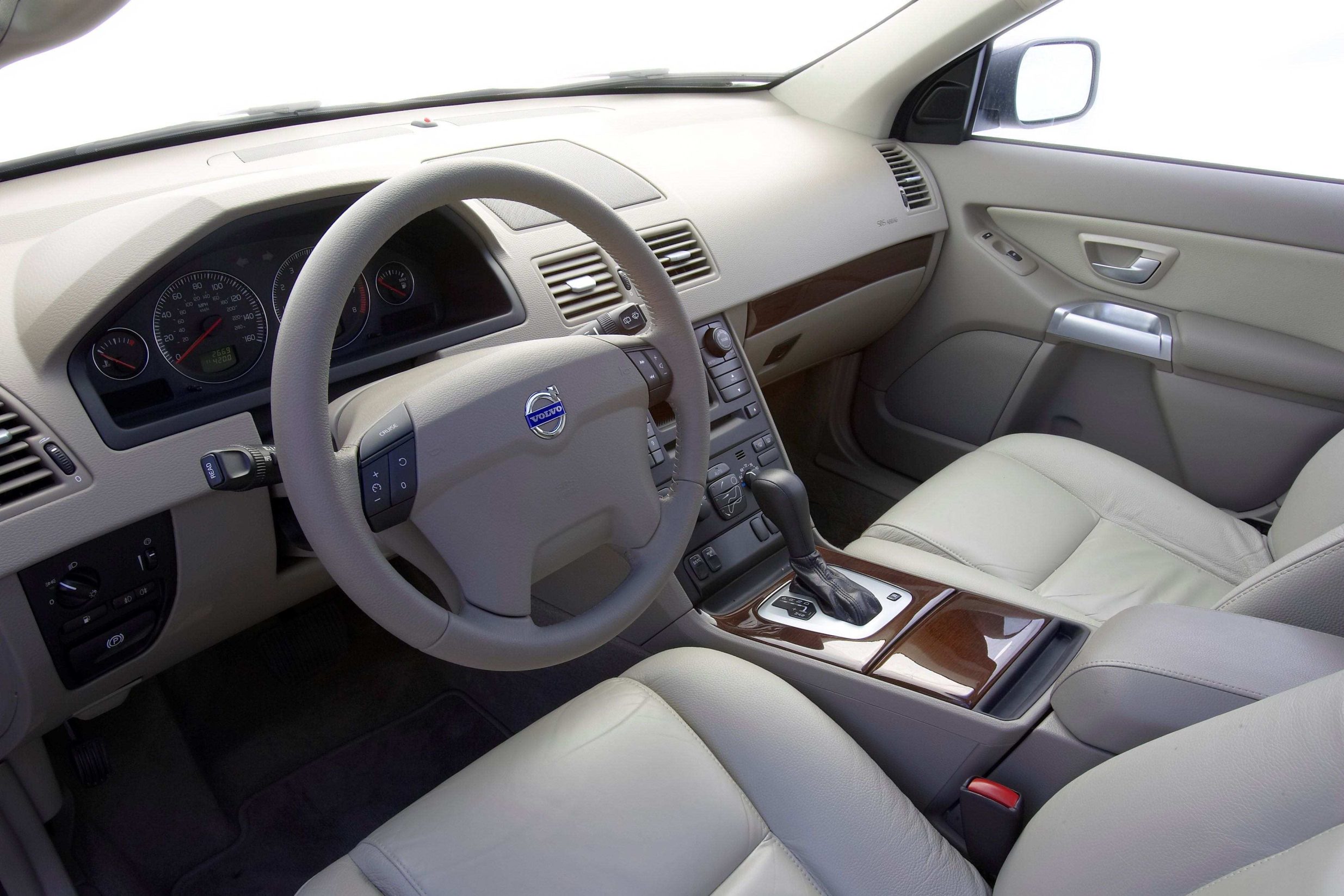 Volvo XC90 V8 -  Interior, silver, XC90 V8