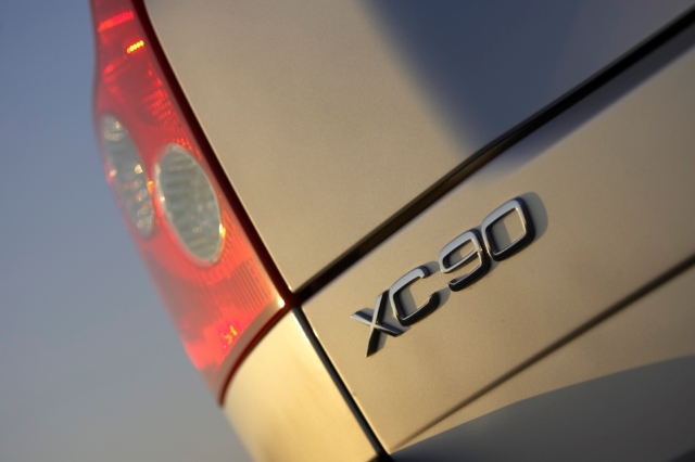 Volvo XC90 V8 -  silver, taillight, XC90 V8