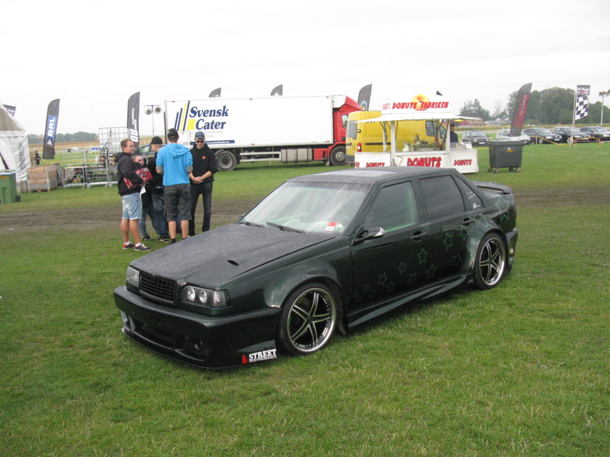 Do you have Knocking Volvo 850 Struts?