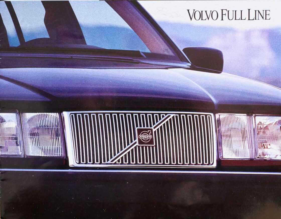 850 and 960 1994 Volvo dealer brochure